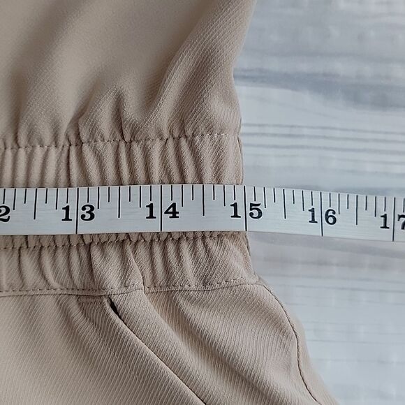 32° Cool travel dress knee length - nude blush Women's Size S - Picture 13 of 14